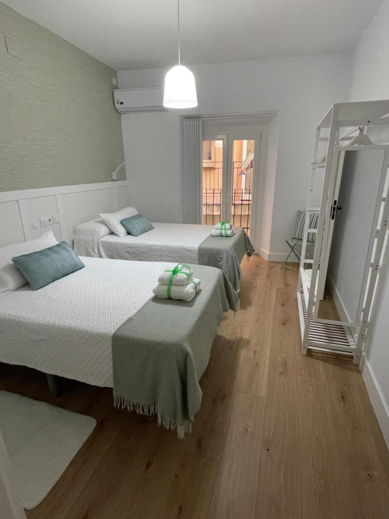 Torre De Ambroz Apartment Пласенсия Екстериор снимка